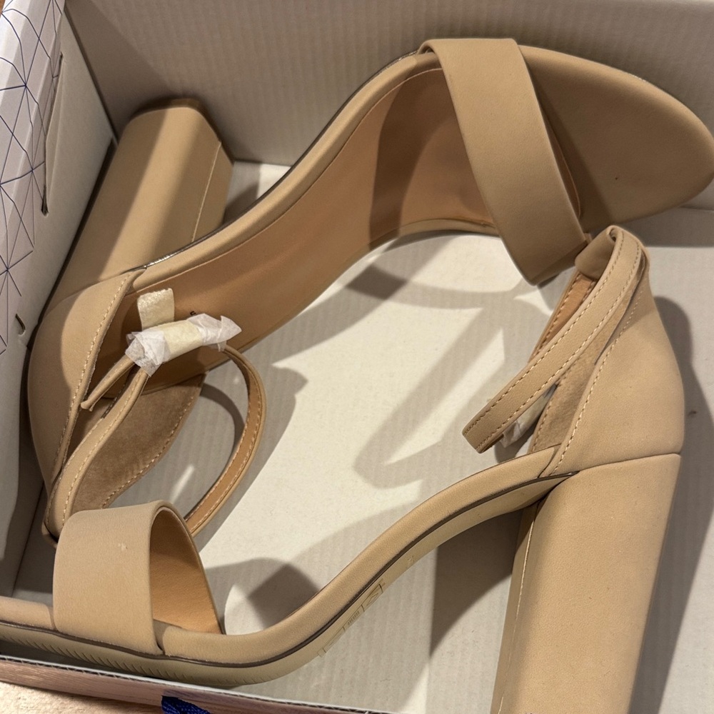 Call It Spring Tayvia Nude high heel